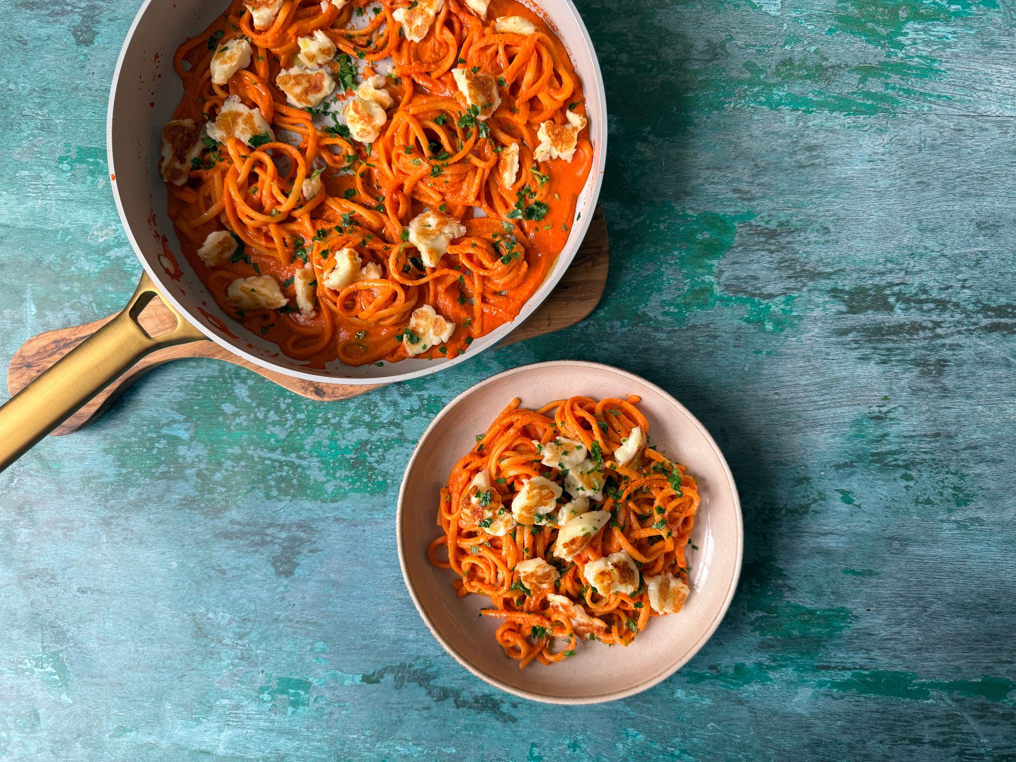 Easy Halloumi Romesco Pasta