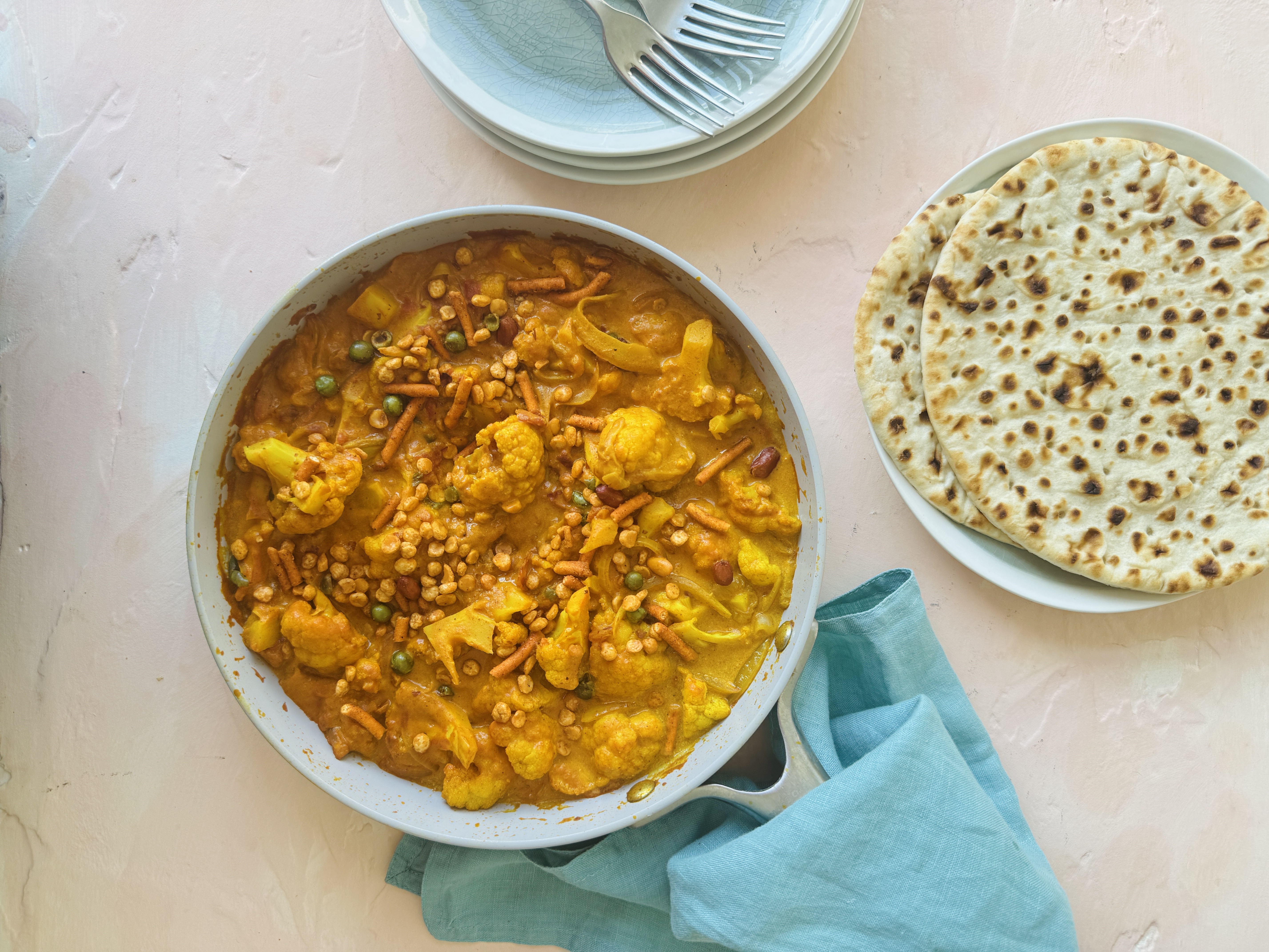Golden Cauliflower Curry 