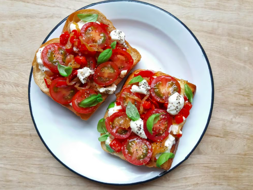 10 Mins Tomatoes On Toast