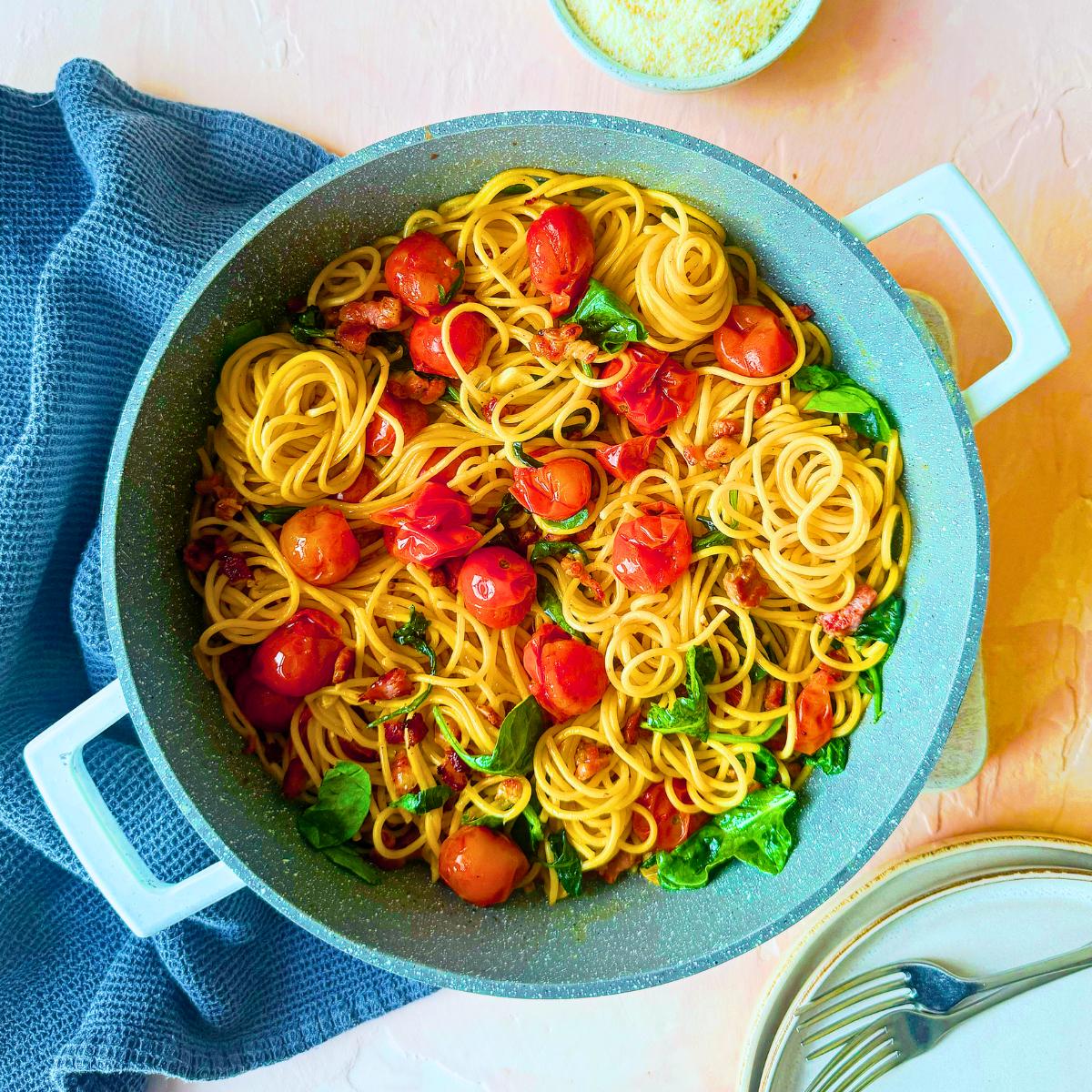 One Pan Bacon & Tomato Spaghetti